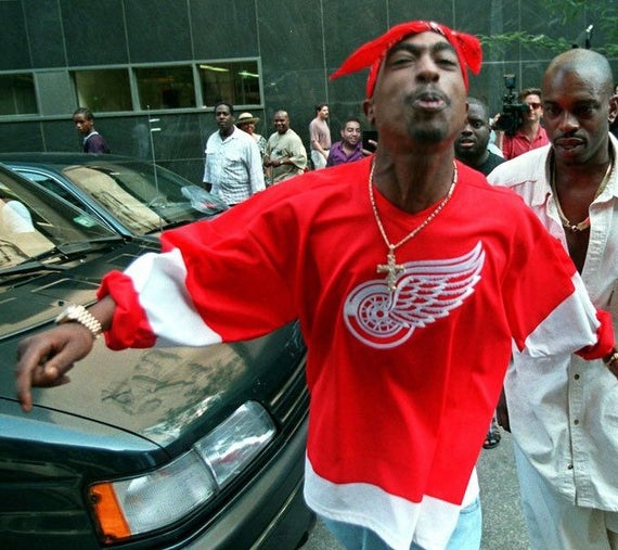 We need rappers to bring back throwback jerseys 